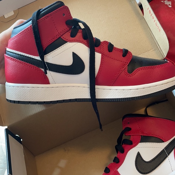 Air Jordan 1 miss - Picture 3 of 4